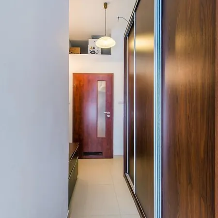 Apartment Mw Reja Ii